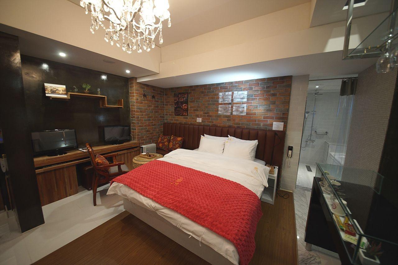 February Hotel Apsan Daegu Bagian luar foto