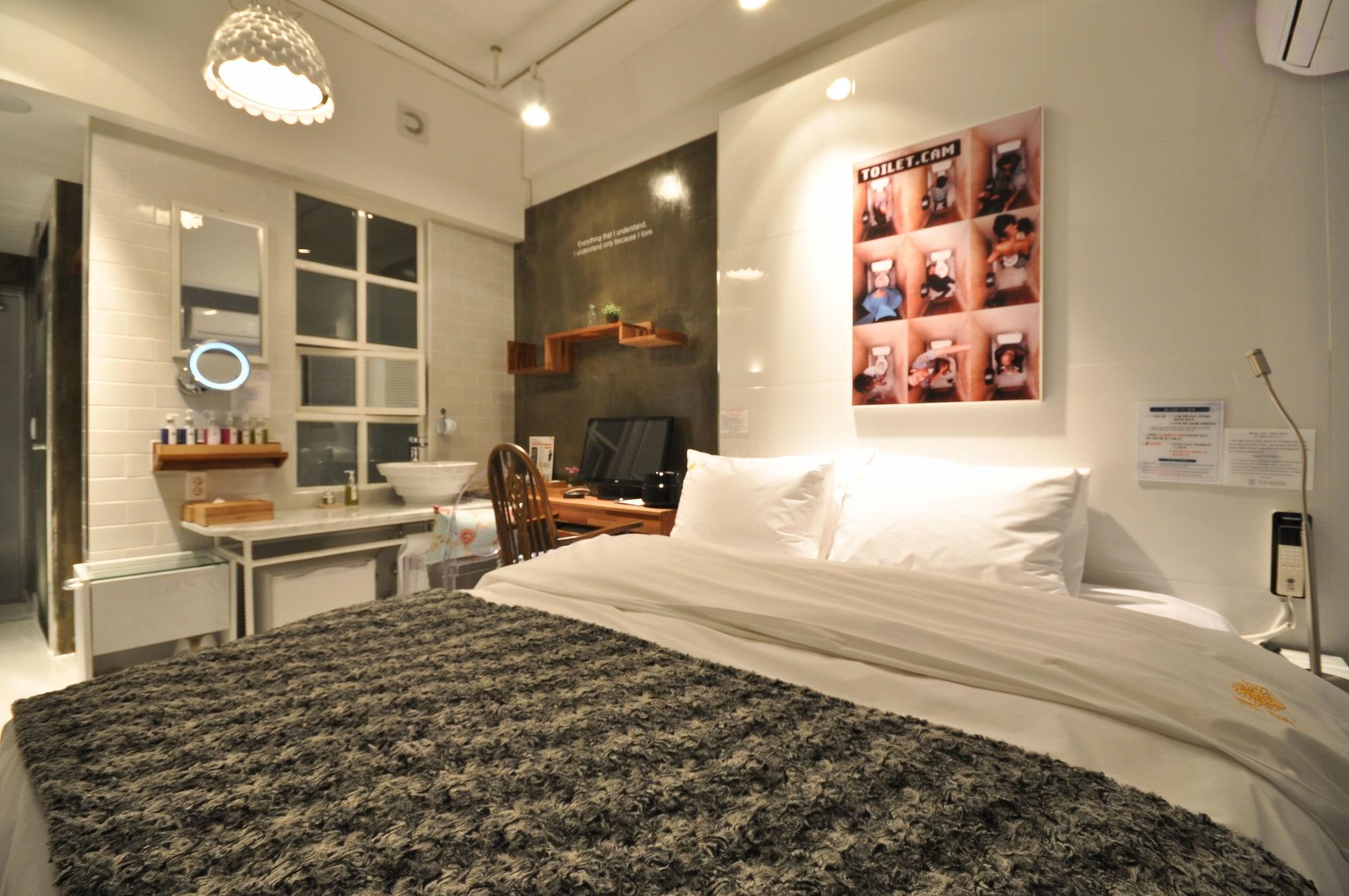February Hotel Apsan Daegu Bagian luar foto