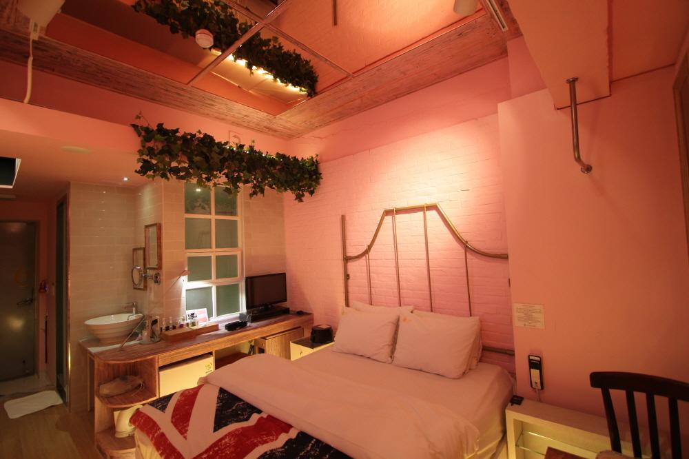 February Hotel Apsan Daegu Bagian luar foto