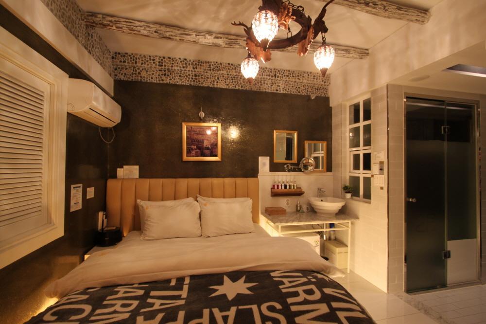 February Hotel Apsan Daegu Bagian luar foto