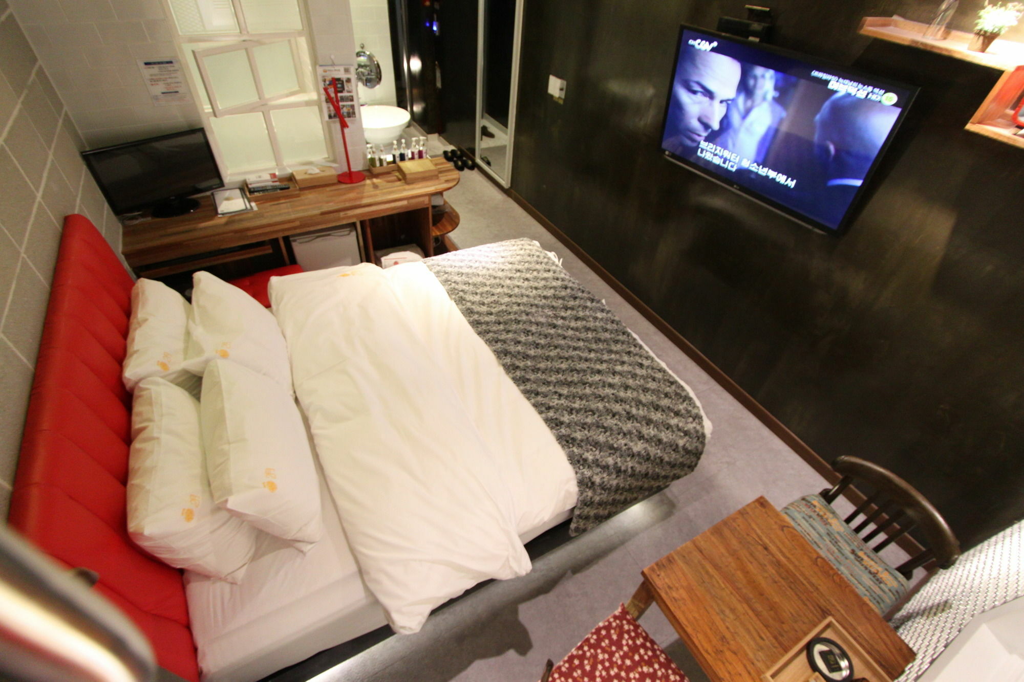 February Hotel Apsan Daegu Bagian luar foto